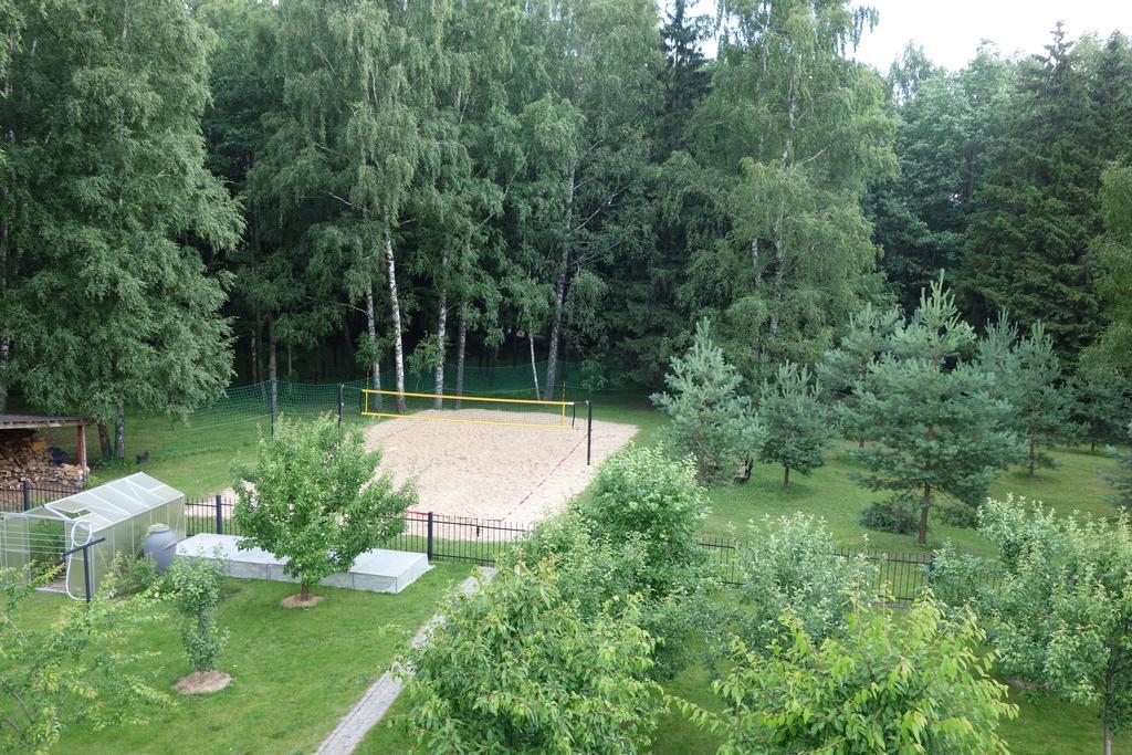 Hotel Sveciu Namelis Szawle Zewnętrze zdjęcie